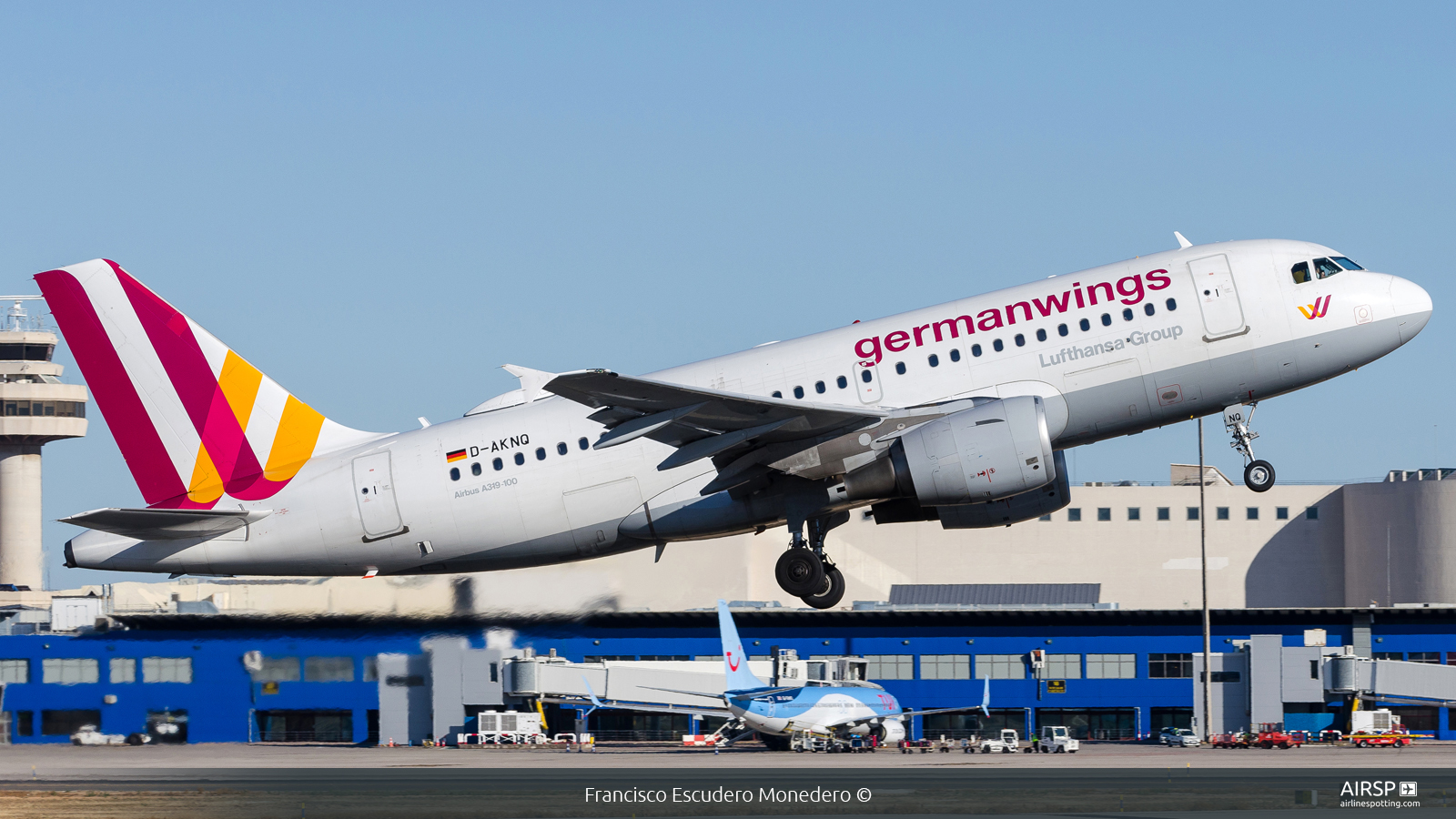Germanwings  Airbus A319  D-AKNQ