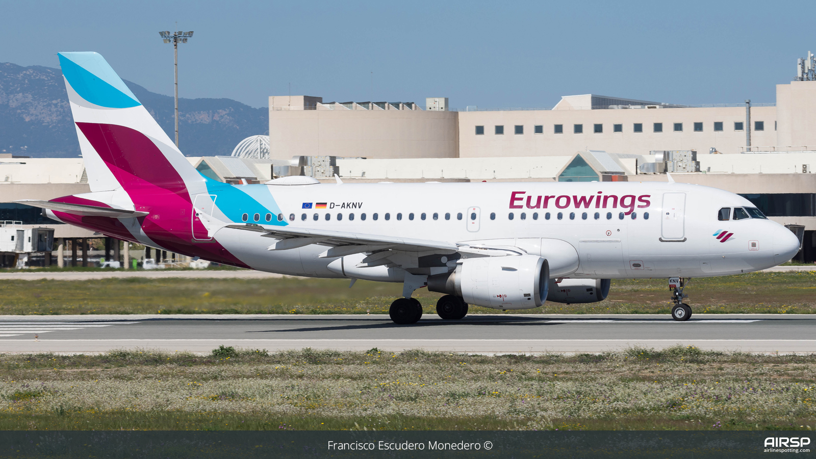 Eurowings  Airbus A319  D-AKNV