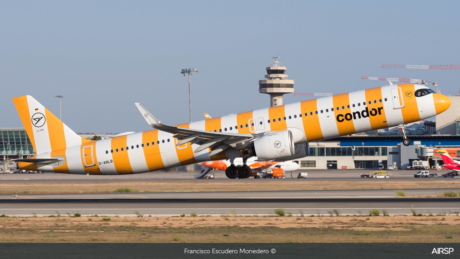Condor  Airbus A321neo  D-ANLB