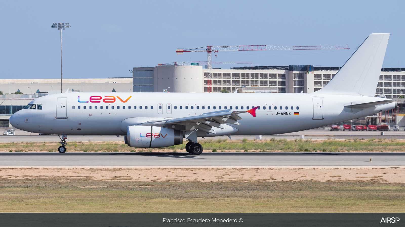 Leav  Airbus A320  D-ANNE