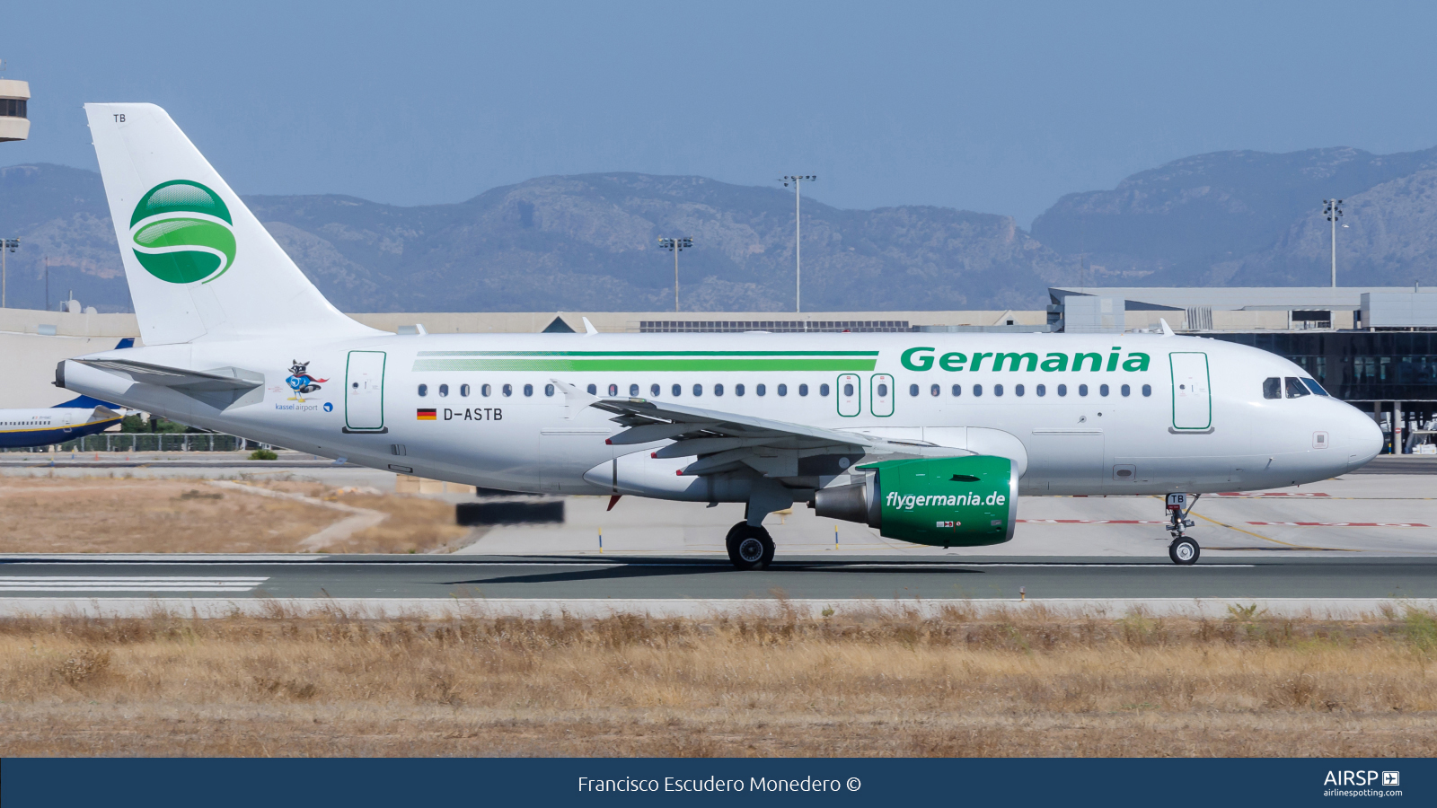 Germania  Airbus A319  D-ASTB