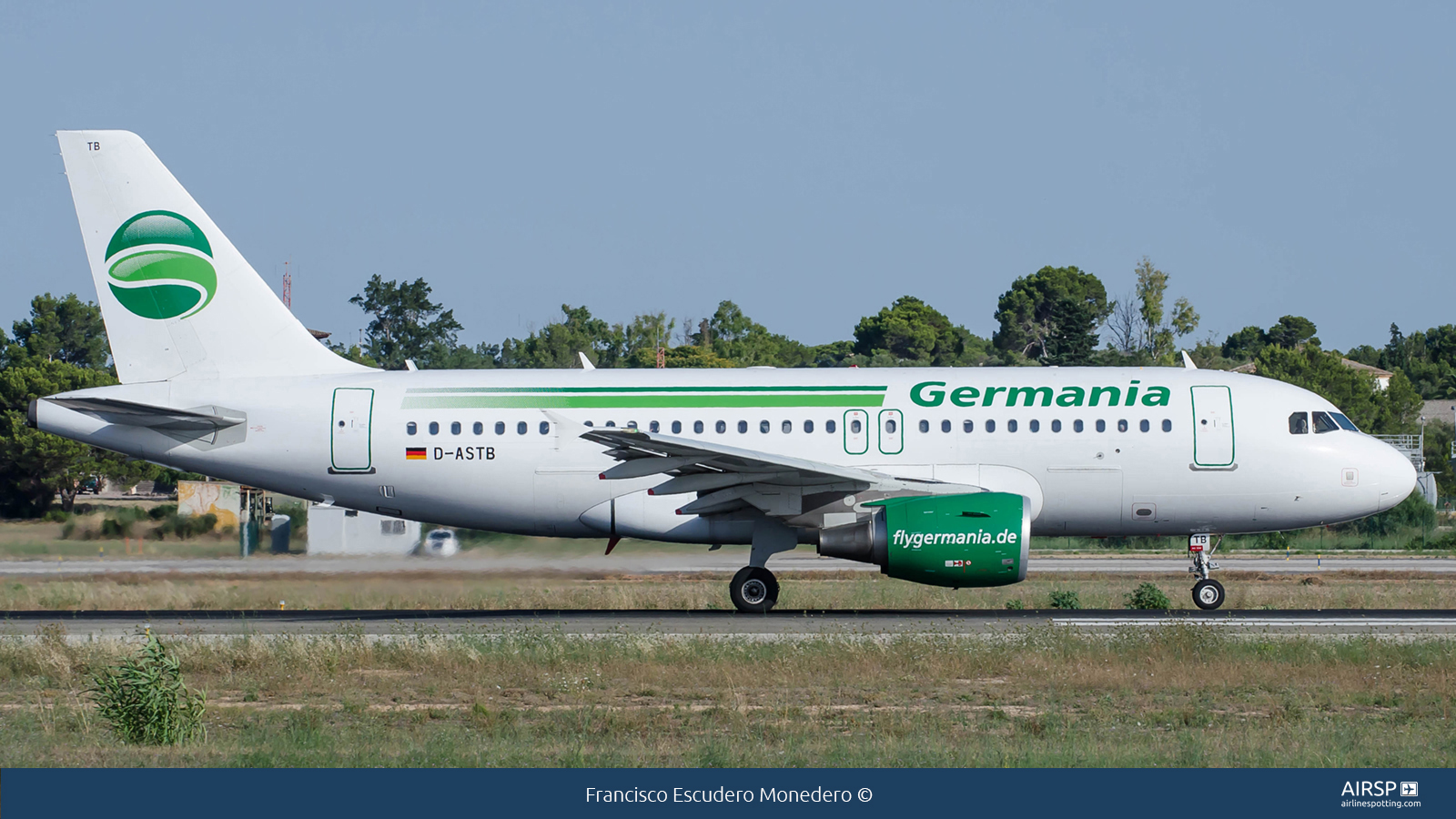 Germania  Airbus A319  D-ASTB