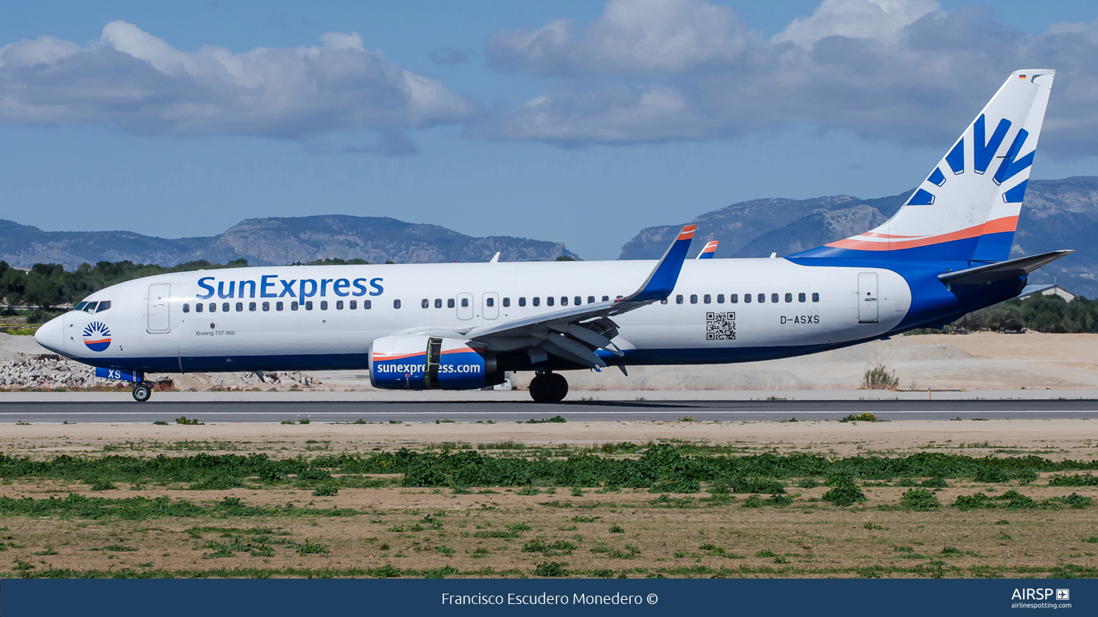 Sun Express  Boeing 737-800  D-ASXS