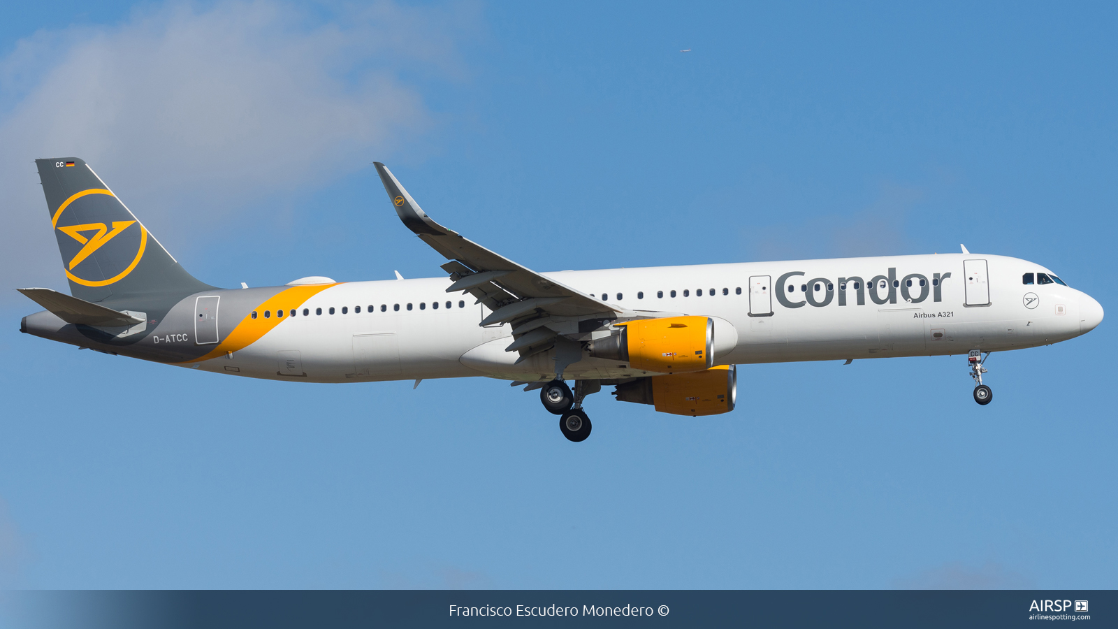 Condor  Airbus A321  D-ATCC