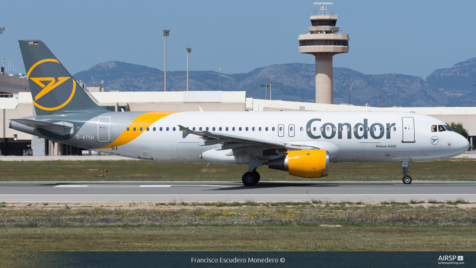 Condor  Airbus A320  D-ATCH