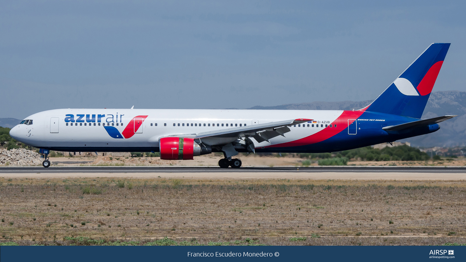 Azur Air  Boeing 767-300  D-AZUB