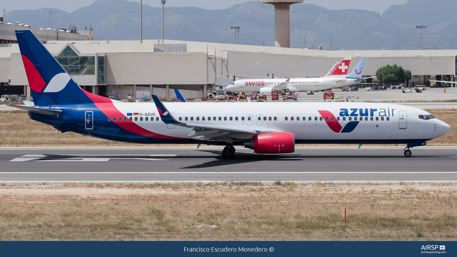 Azur Air  Boeing 737-900  D-AZUG