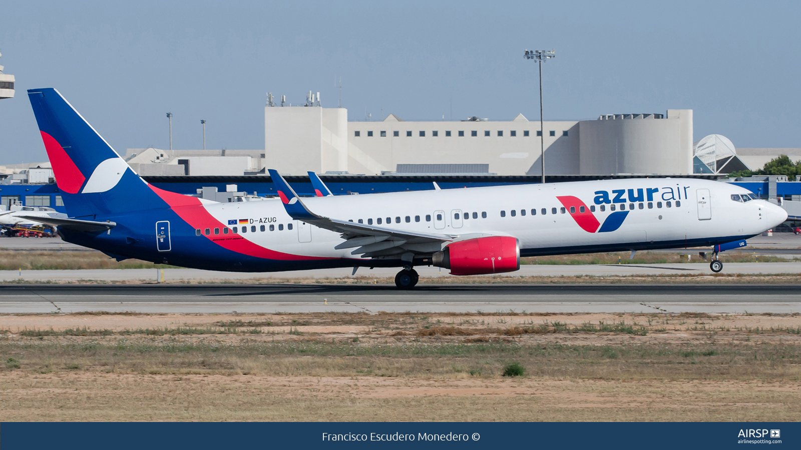 Azur Air  Boeing 737-900  D-AZUG