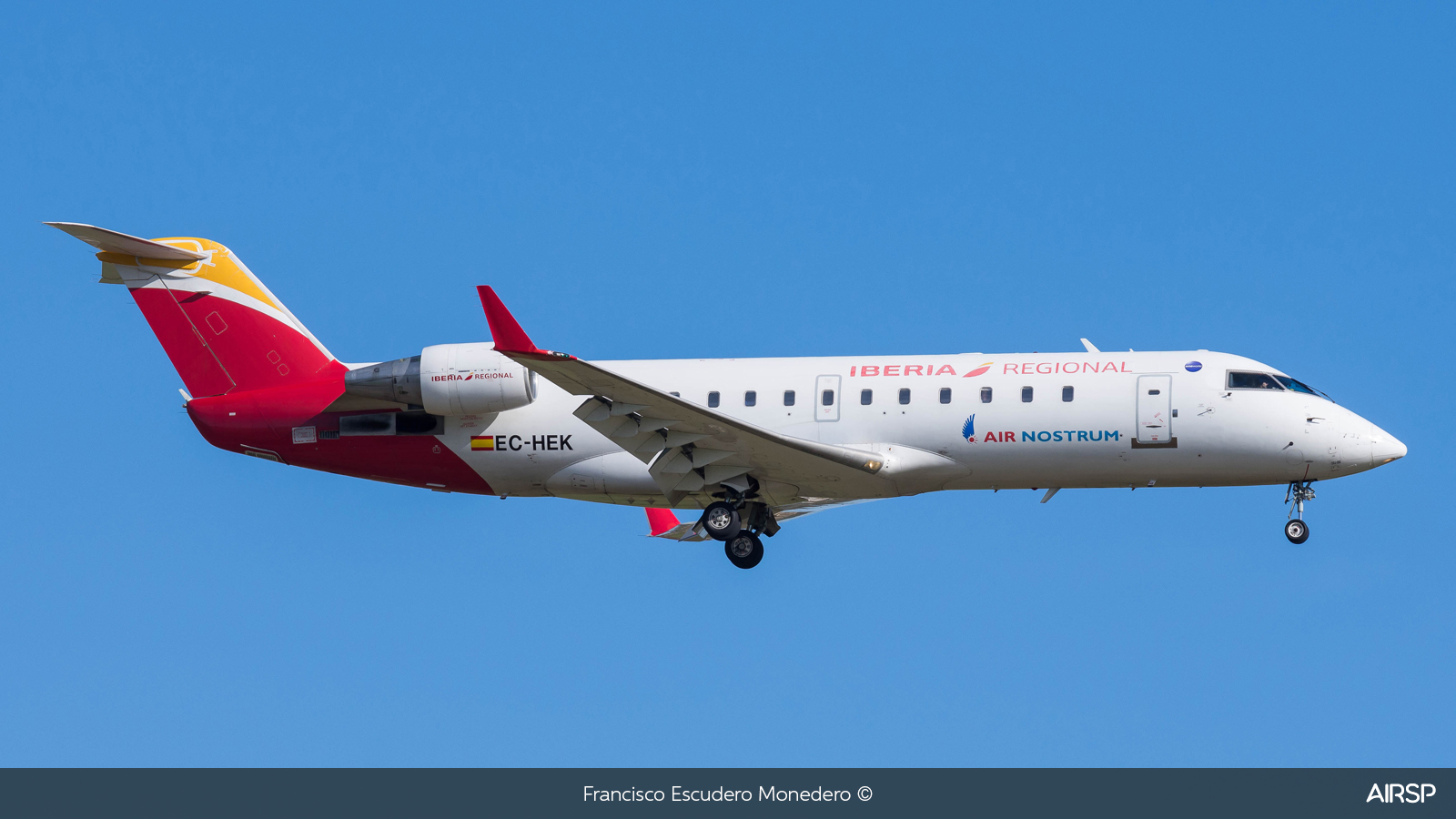 Air Nostrum Iberia Regional  Mitsubishi CRJ-200  EC-HEK