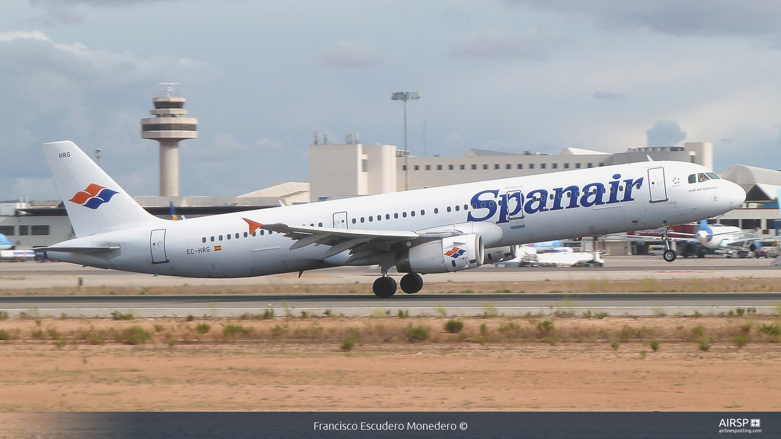 Spanair  Airbus A321  EC-HRG