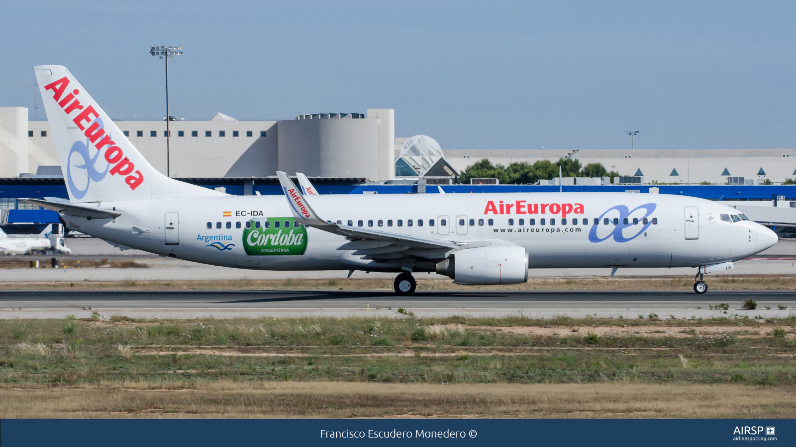 Air Europa  Boeing 737-800  EC-IDA