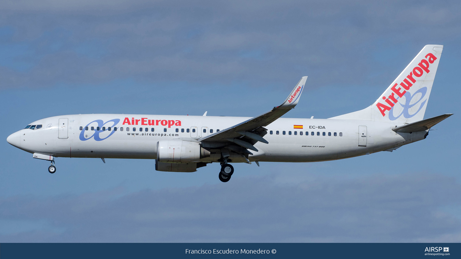 Air Europa  Boeing 737-800  EC-IDA