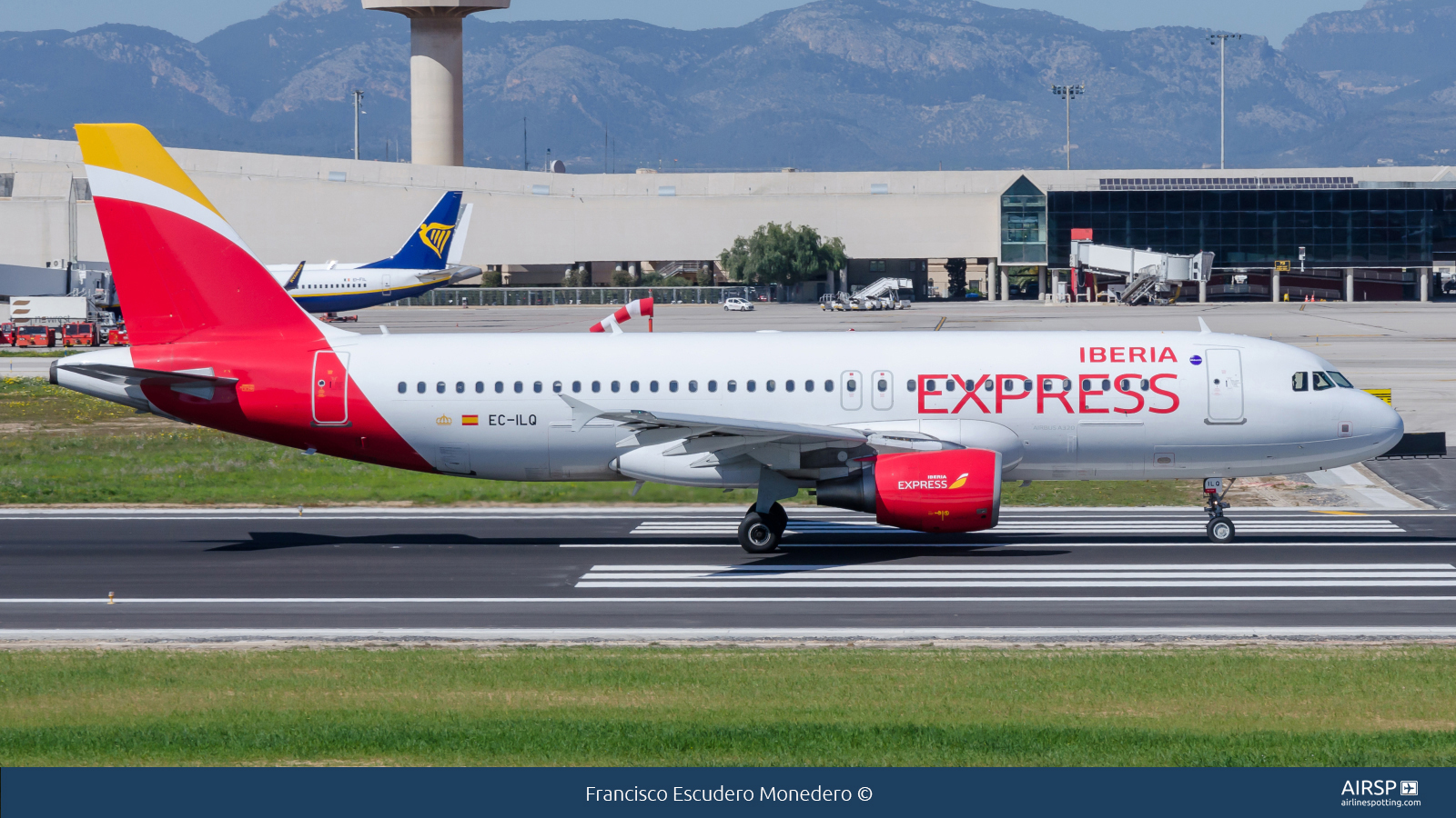 Iberia Express  Airbus A320  EC-ILQ