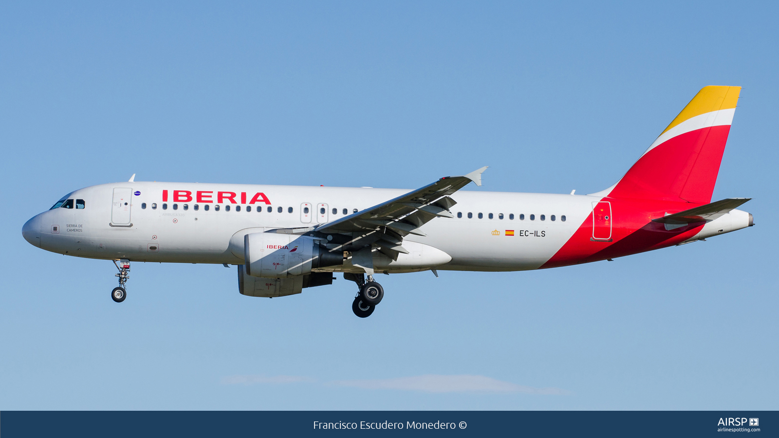 Iberia  Airbus A320  EC-ILS