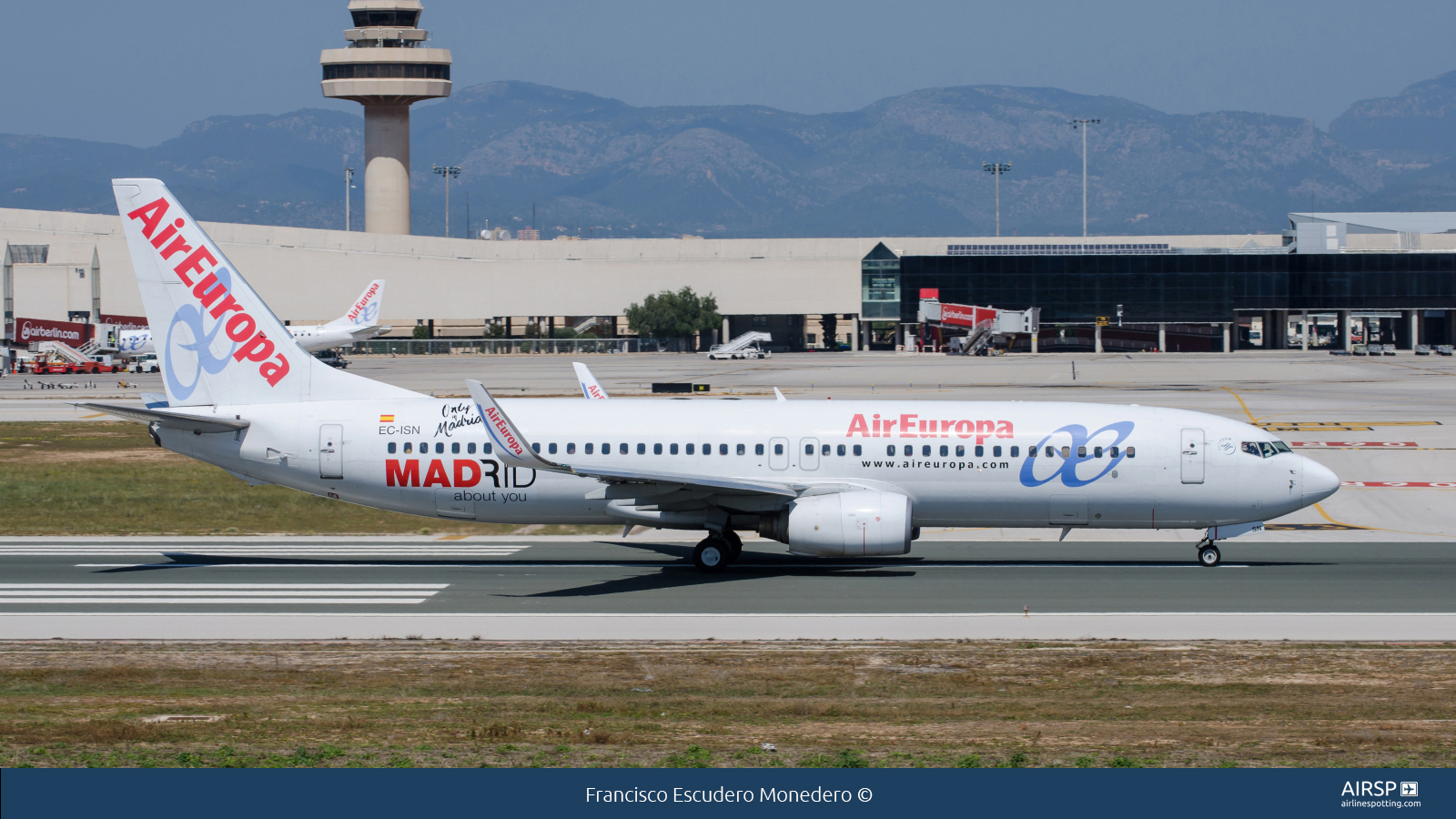 Air Europa  Boeing 737-800  EC-ISN