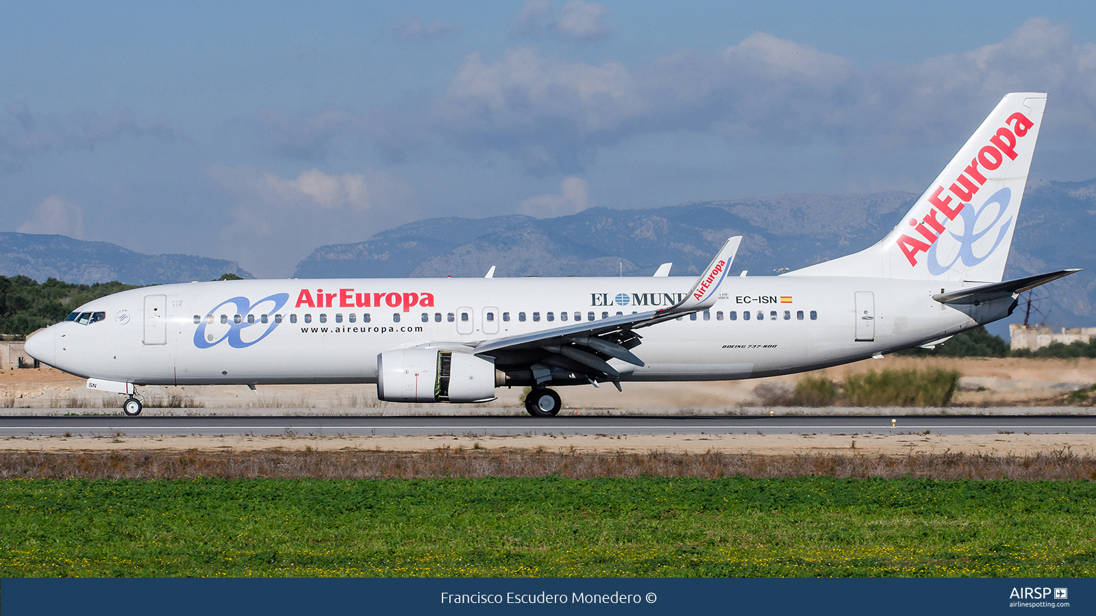 Air Europa  Boeing 737-800  EC-ISN