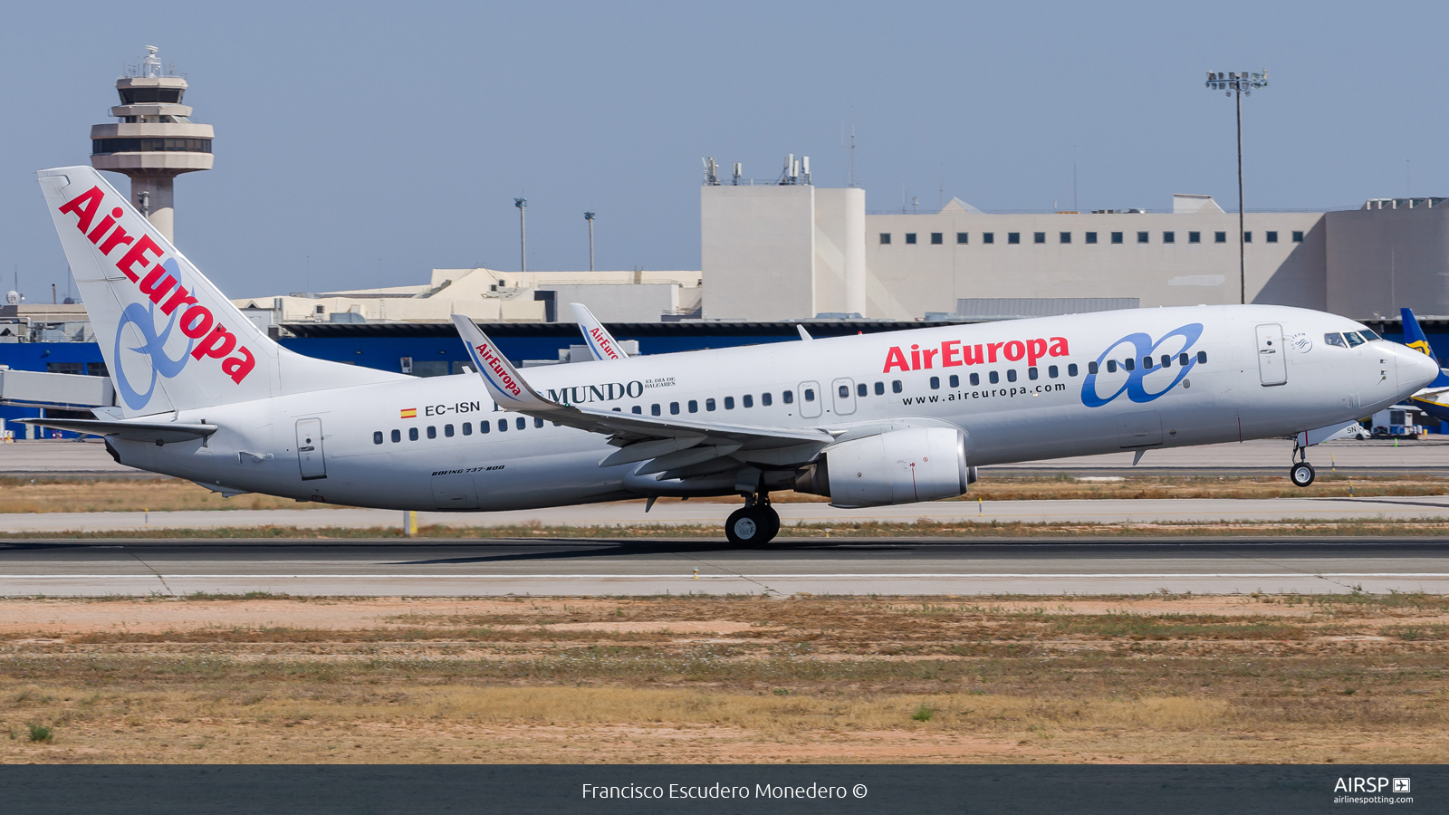 Air Europa  Boeing 737-800  EC-ISN