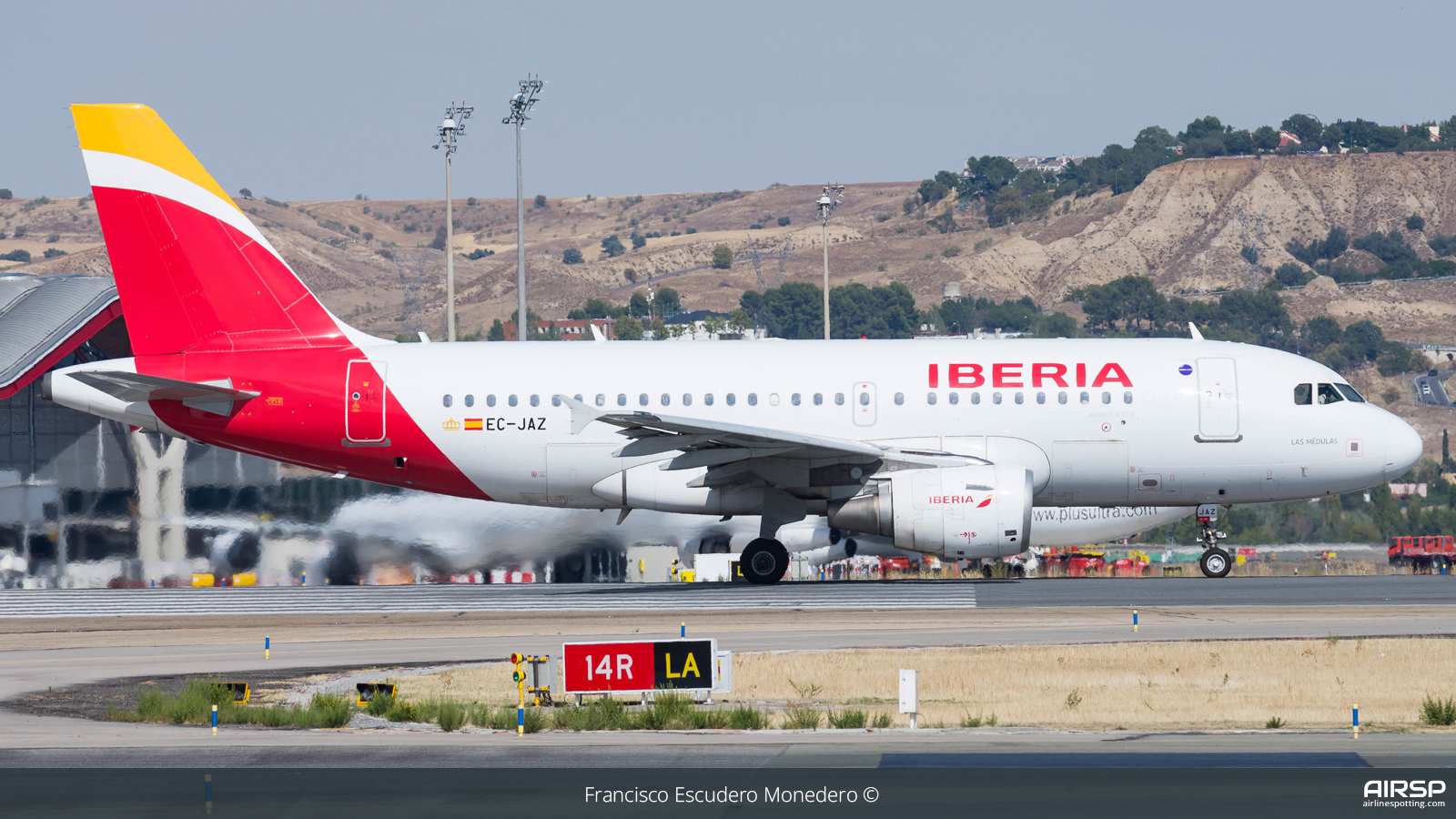 Iberia  Airbus A319  EC-JAZ