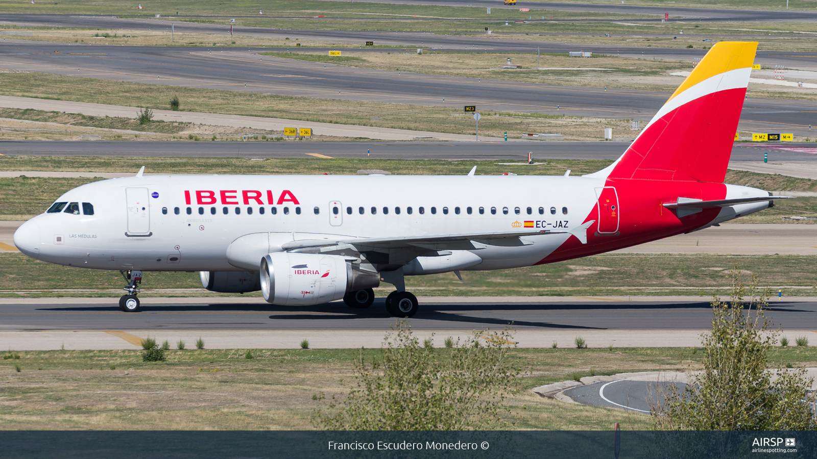 Iberia  Airbus A319  EC-JAZ