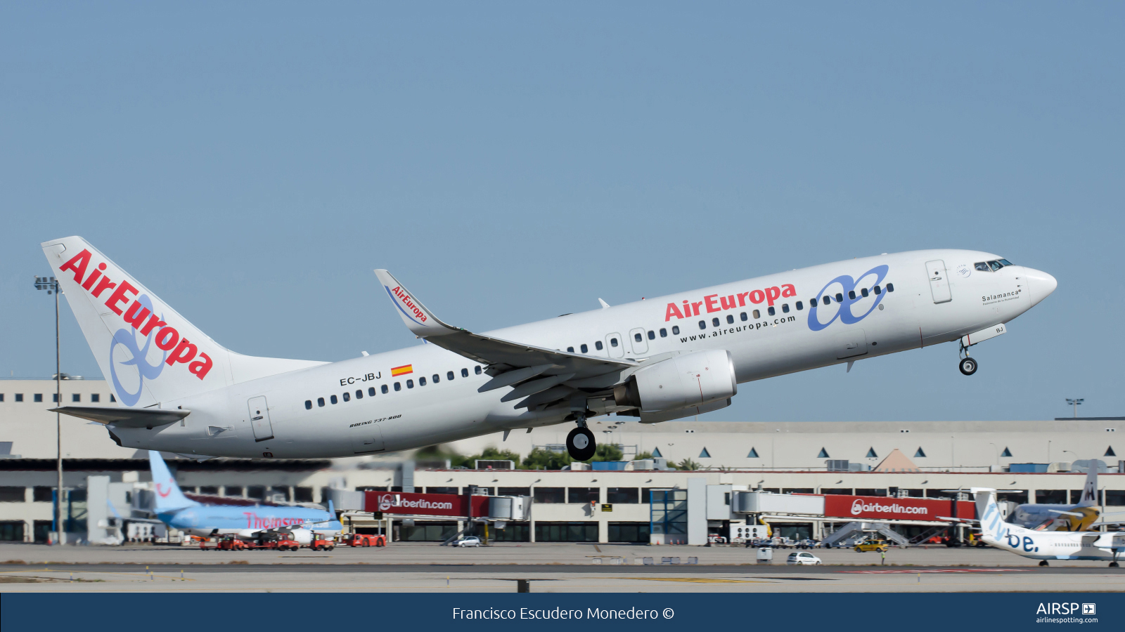 Air Europa  Boeing 737-800  EC-JBJ