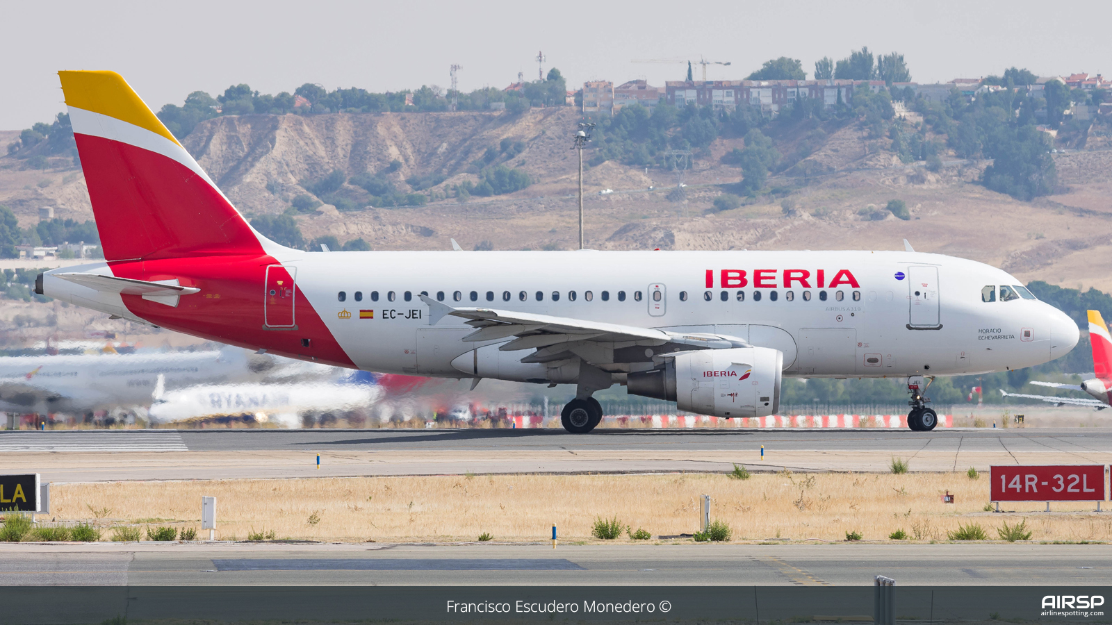 Iberia  Airbus A319  EC-JEI
