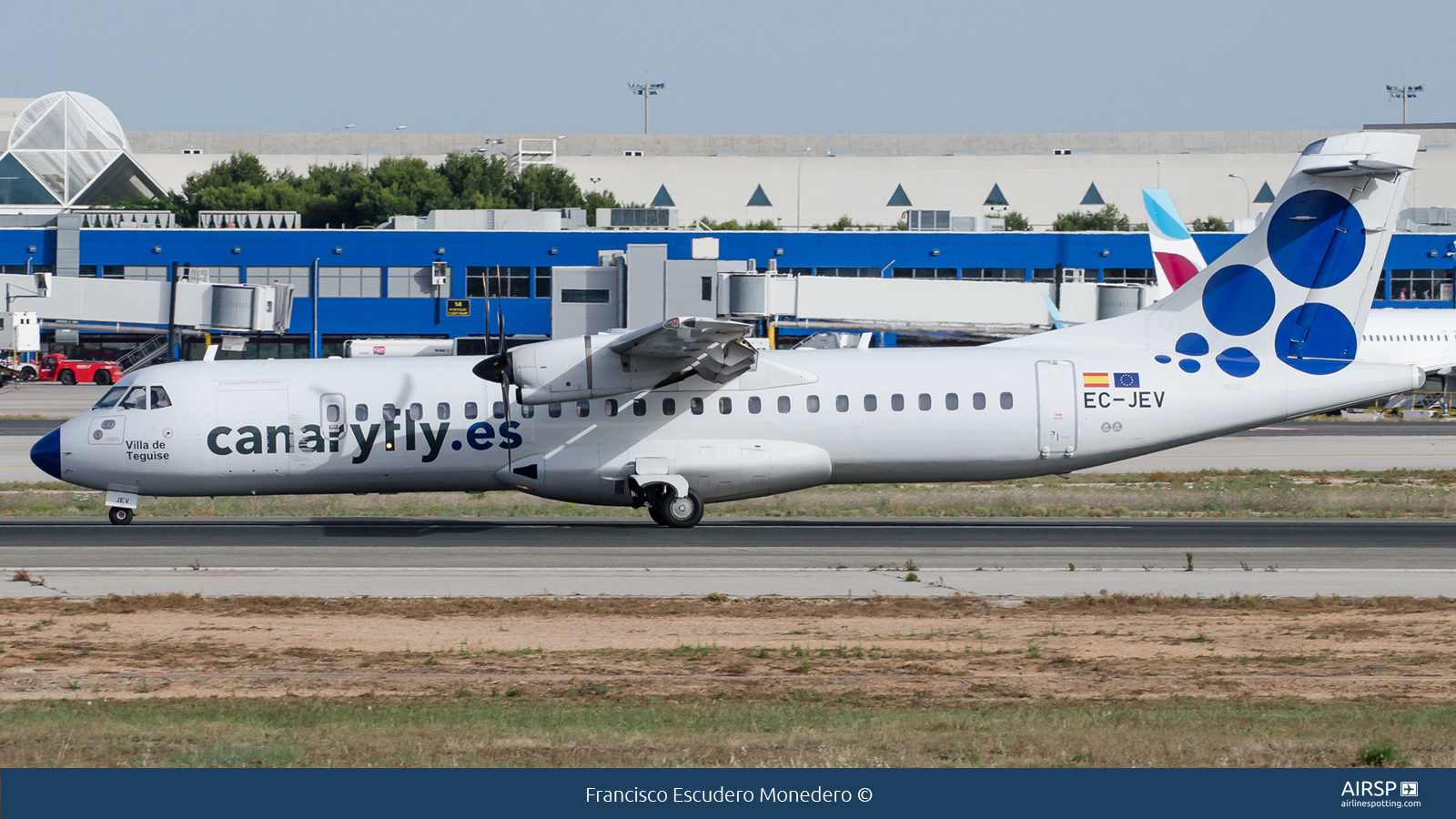 Canary Fly  ATR-72  EC-JEV