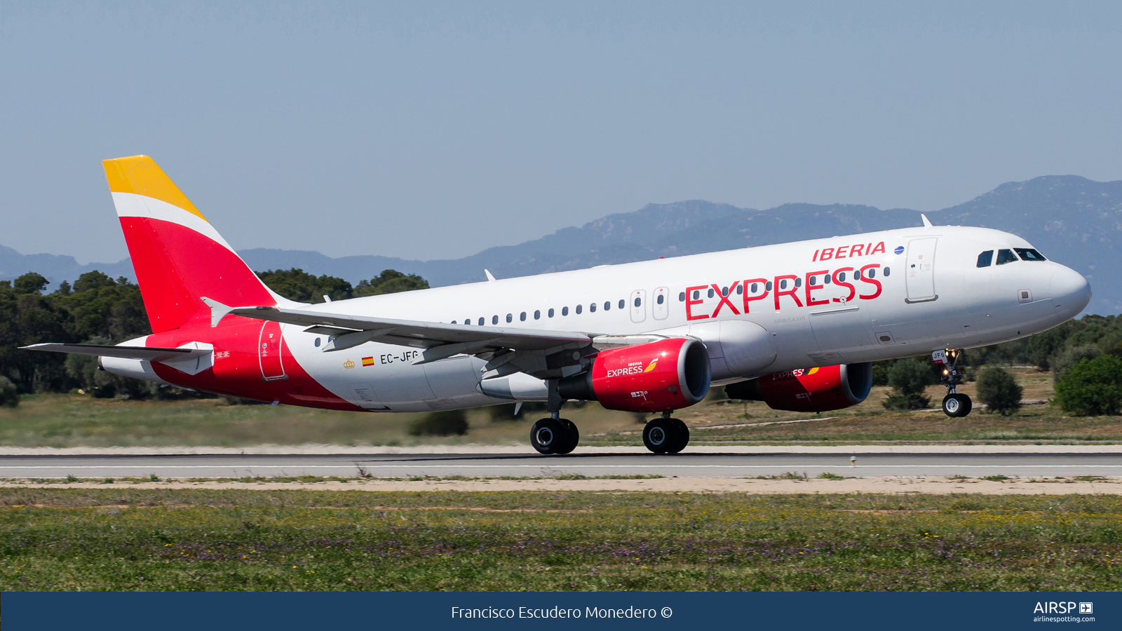 Iberia Express  Airbus A320  EC-JFG