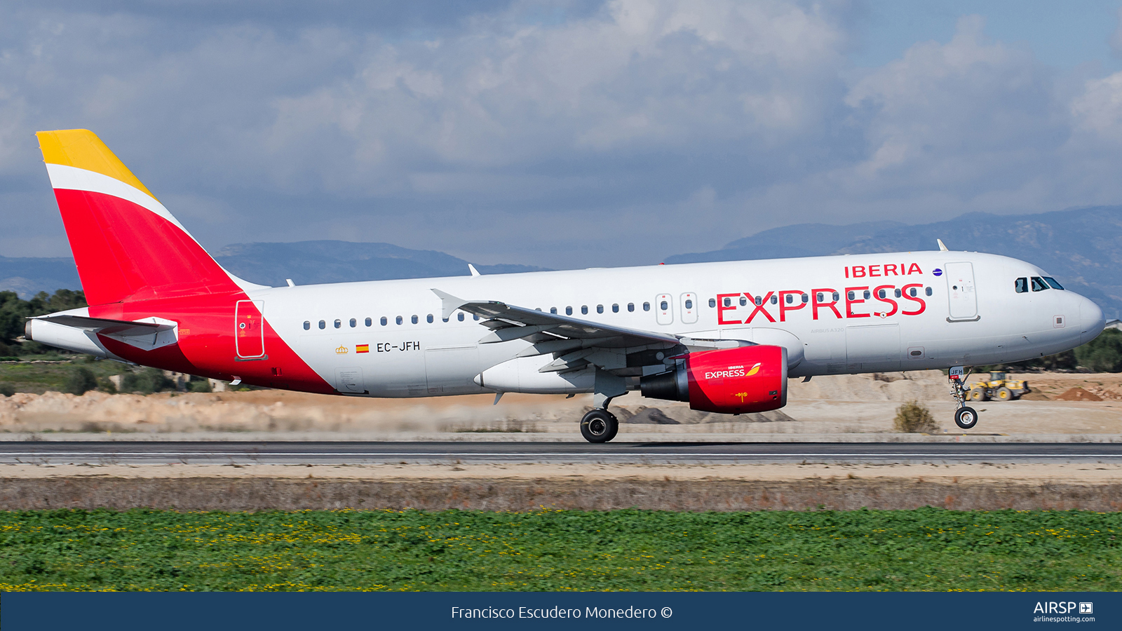 Iberia Express  Airbus A320  EC-JFH