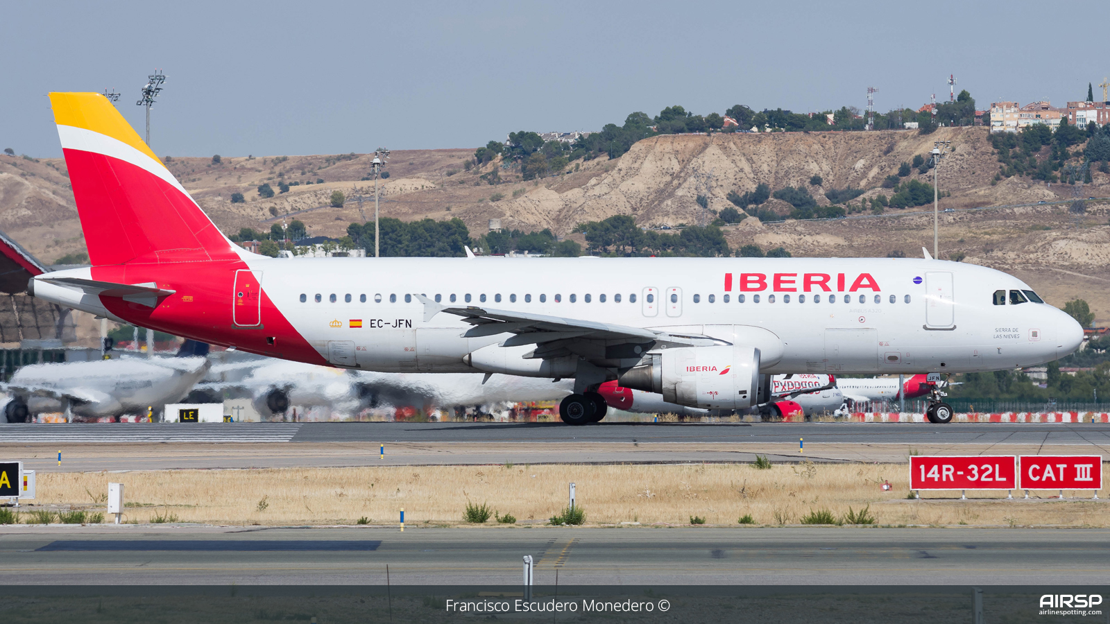 Iberia  Airbus A320  EC-JFN