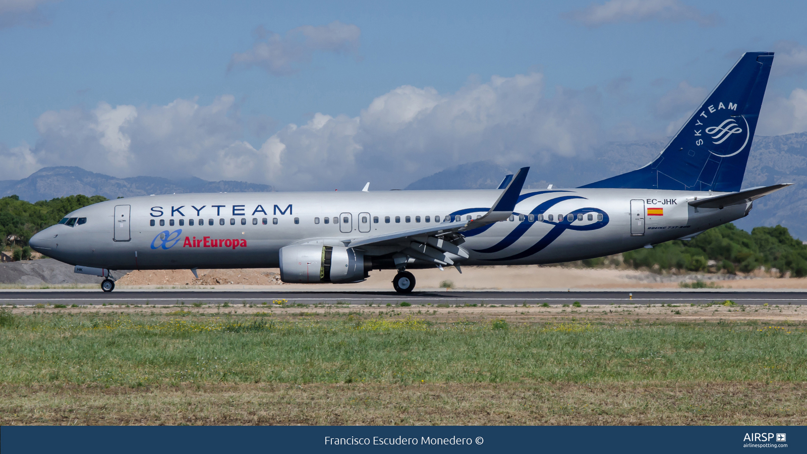 Air Europa  Boeing 737-800  EC-JHK