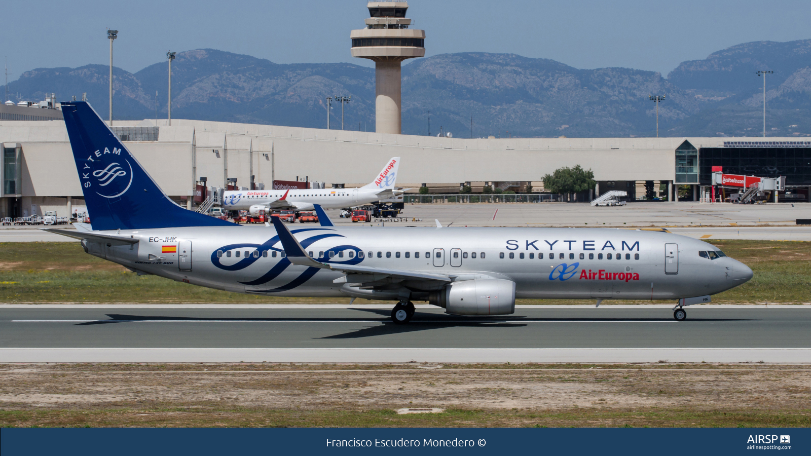 Air Europa  Boeing 737-800  EC-JHK