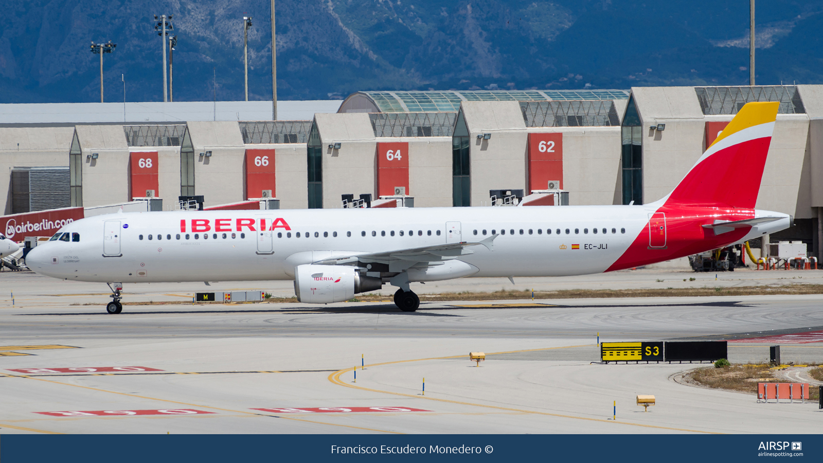 Iberia  Airbus A321  EC-JLI