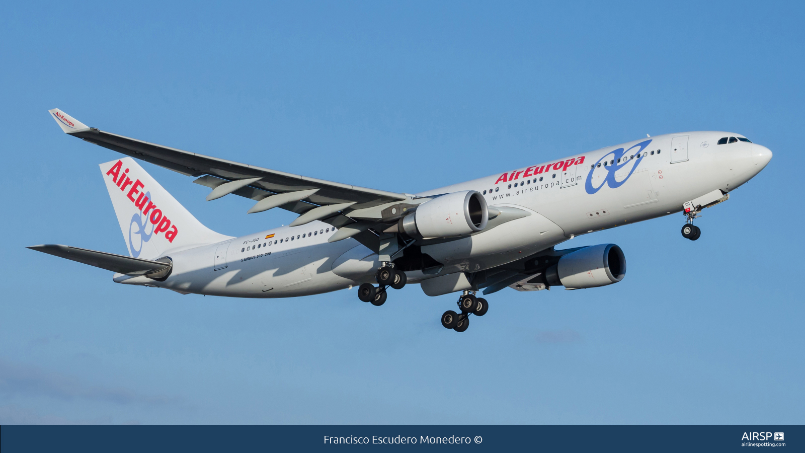 Air Europa  Airbus A330-200  EC-JQQ