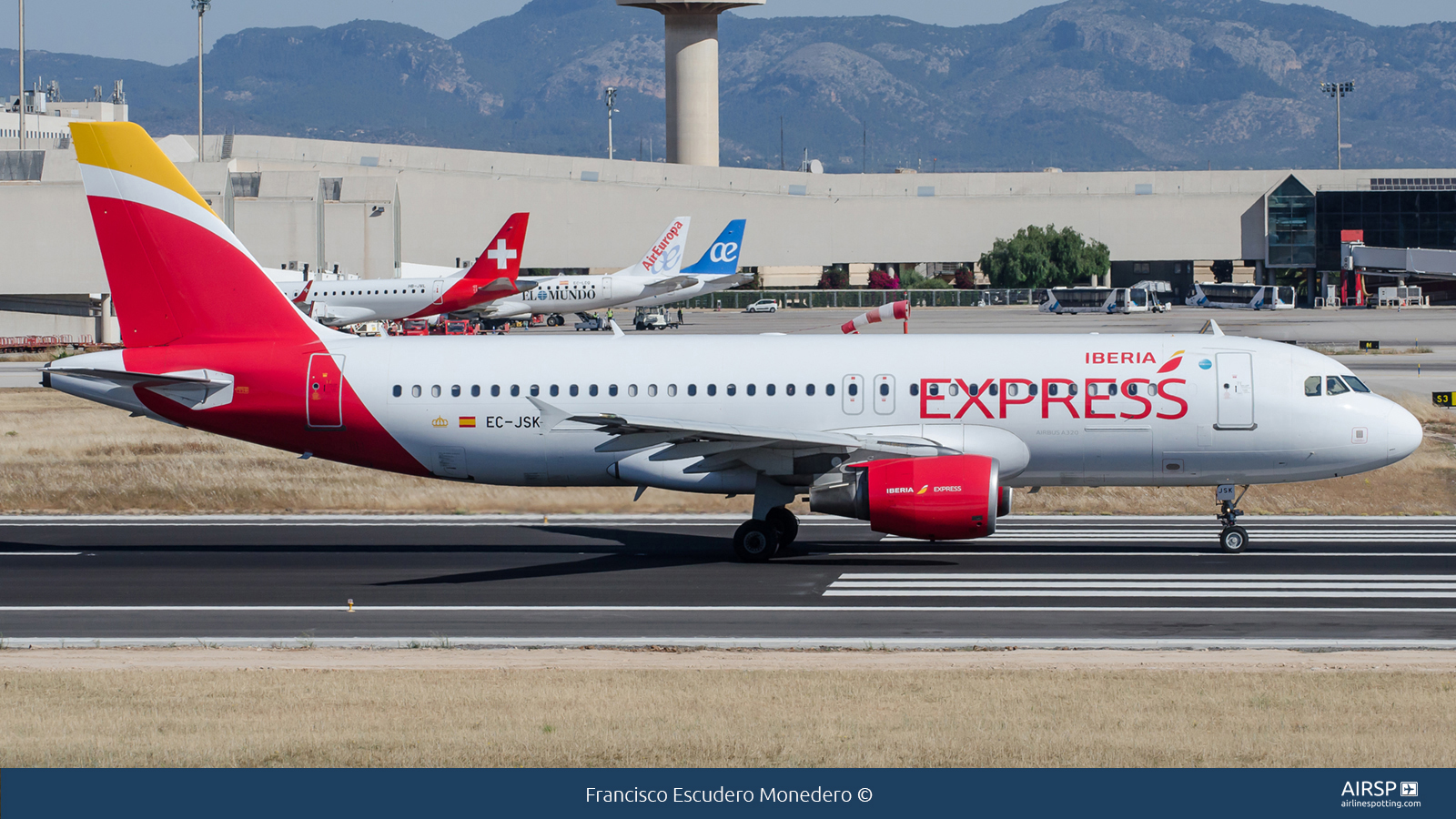 Iberia Express  Airbus A320  EC-JSK