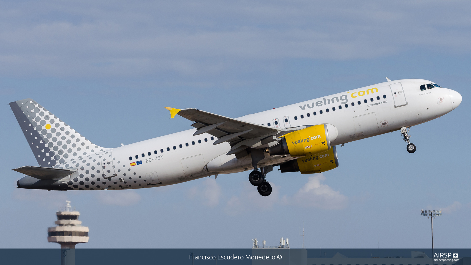 Vueling  Airbus A320  EC-JSY