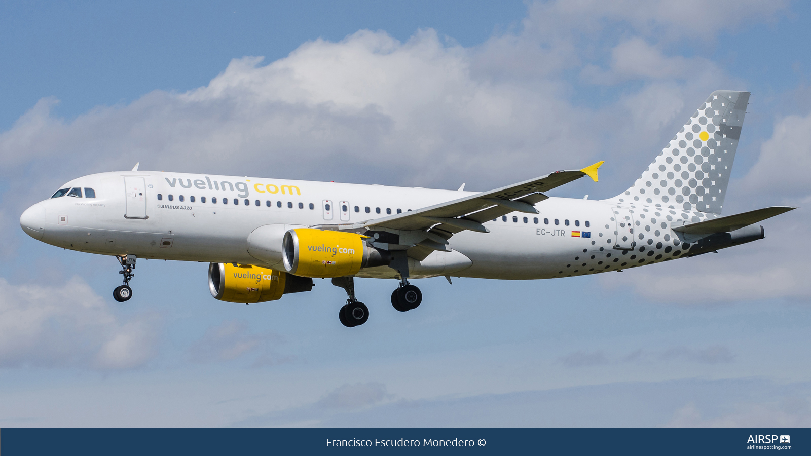 Vueling  Airbus A320  EC-JTR