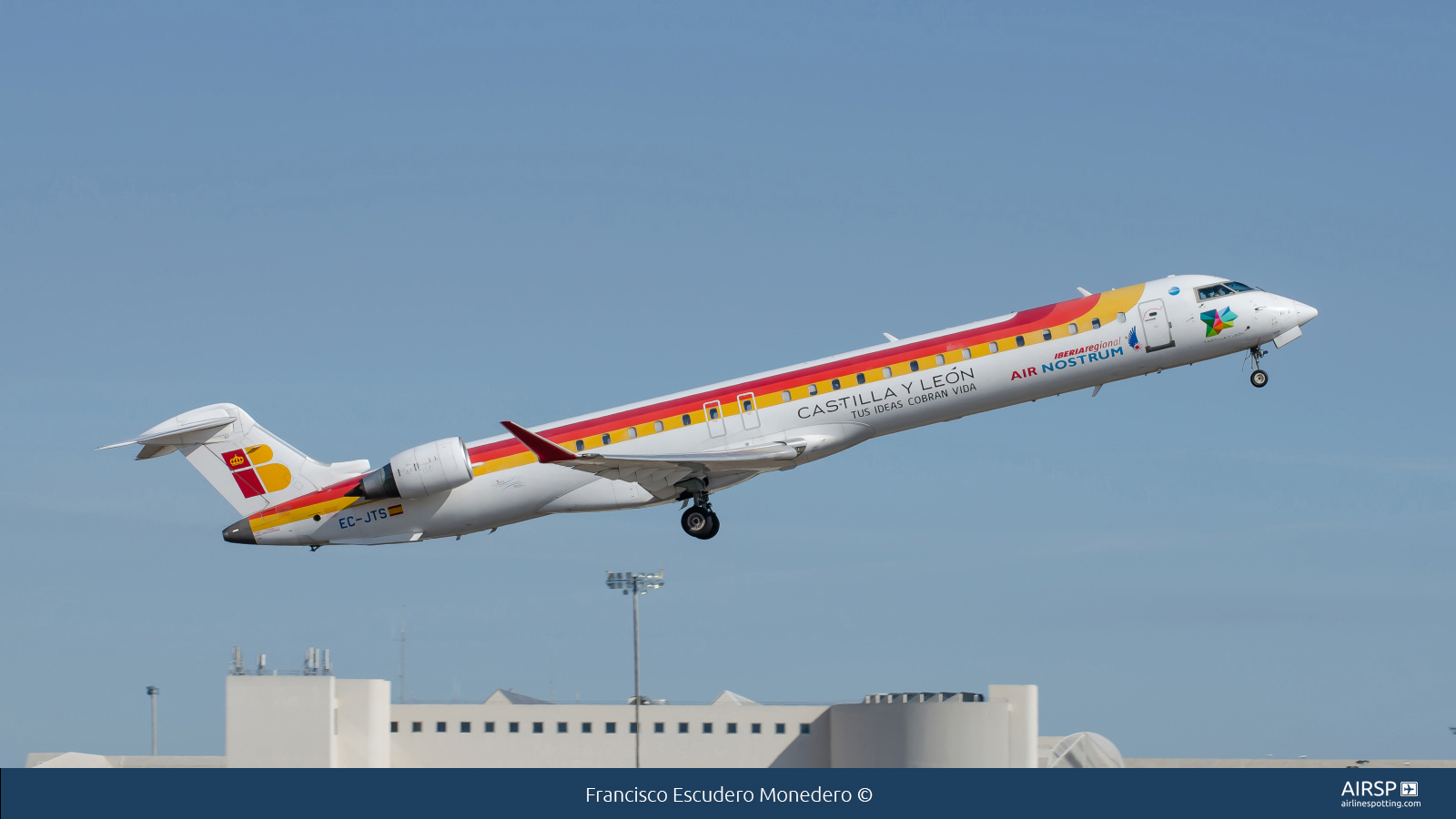 Air Nostrum Iberia Regional  Mitsubishi CRJ-900  EC-JTS