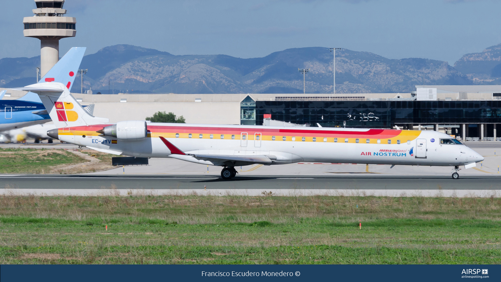 Air Nostrum Iberia Regional  Mitsubishi CRJ-900  EC-JYV