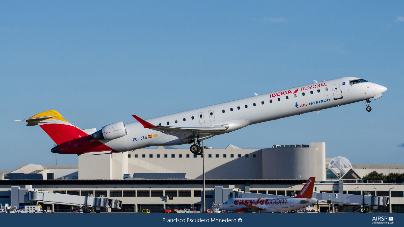 Air Nostrum Iberia Regional  Mitsubishi CRJ-900  EC-JZS