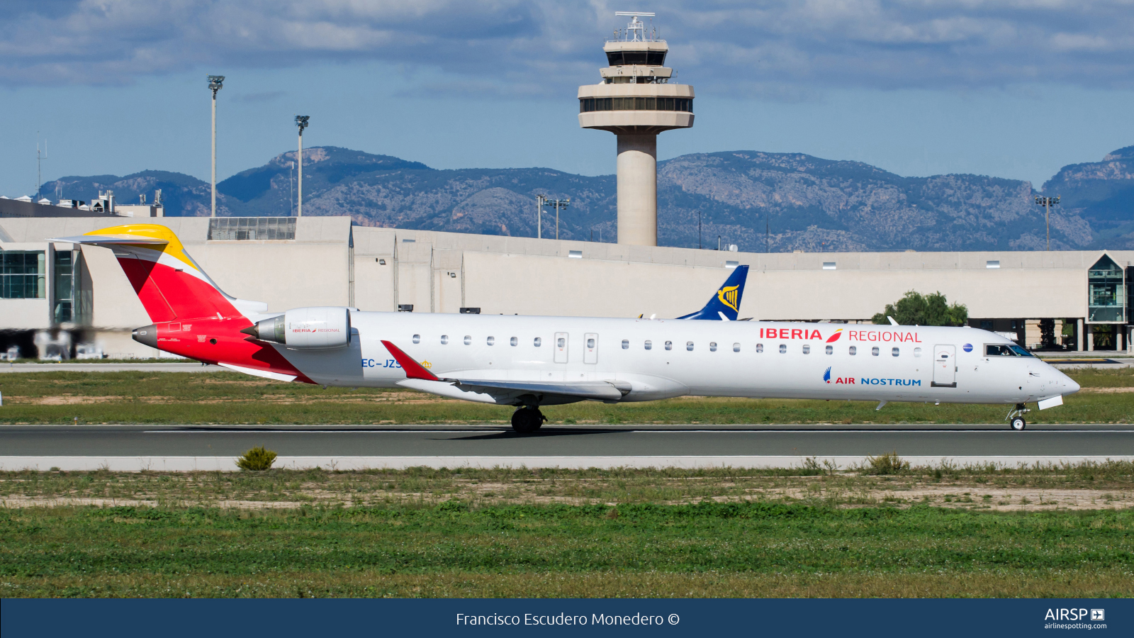 Air Nostrum Iberia Regional  Mitsubishi CRJ-900  EC-JZS