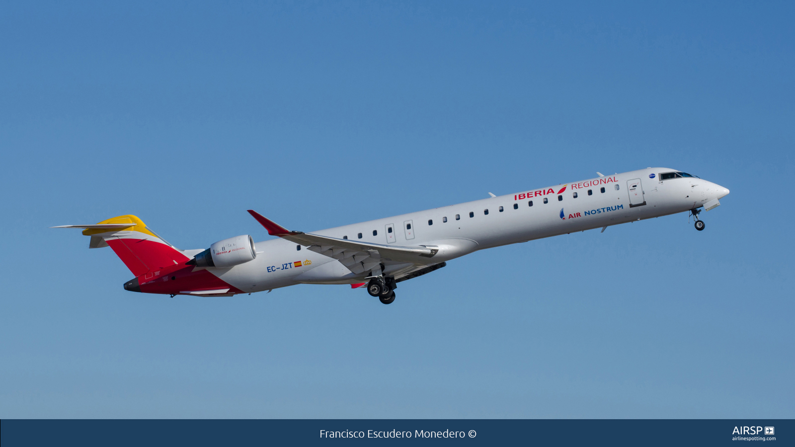 Air Nostrum Iberia Regional  Mitsubishi CRJ-900  EC-JZT