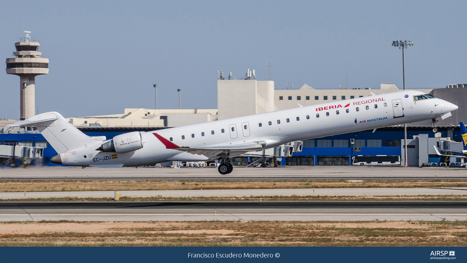 Air Nostrum Iberia Regional  Mitsubishi CRJ-900  EC-JZU