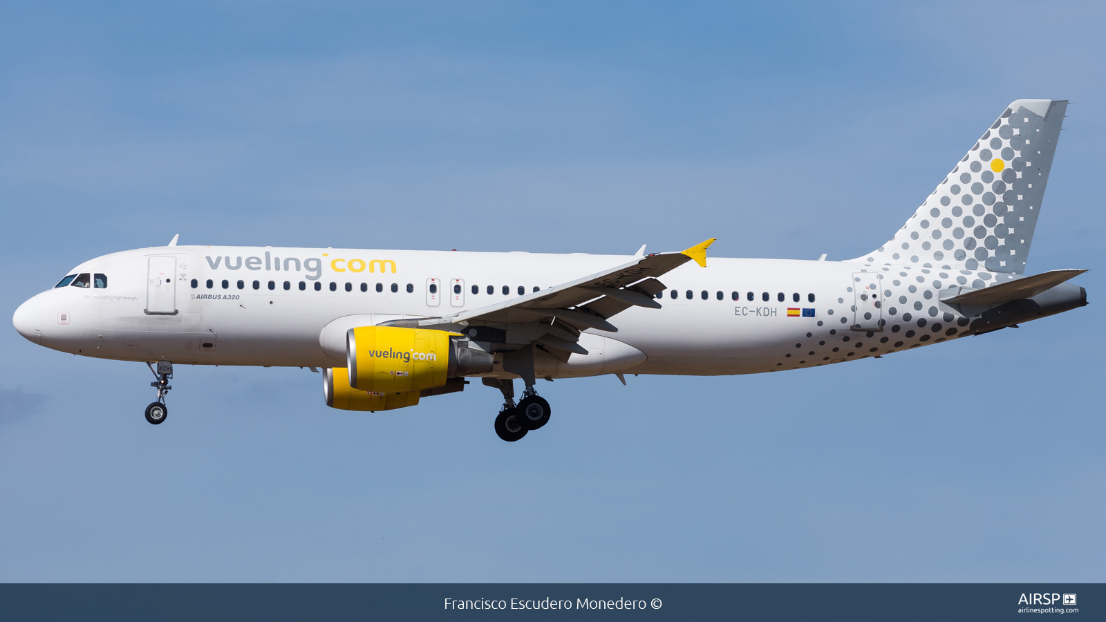 Vueling  Airbus A320  EC-KDH