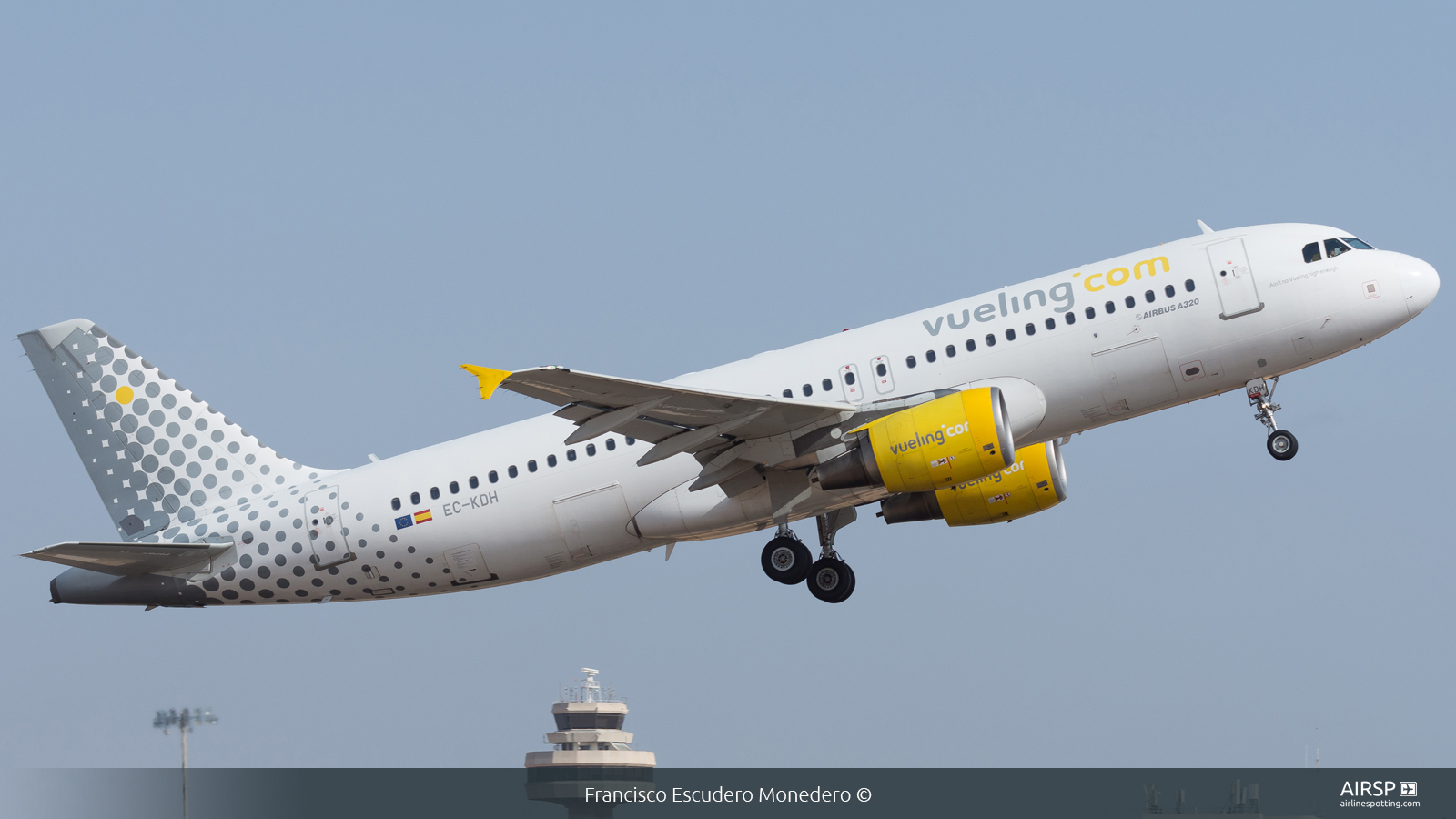 Vueling  Airbus A320  EC-KDH