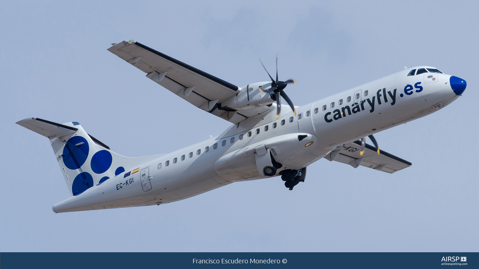 Canary Fly  ATR-72  EC-KGI