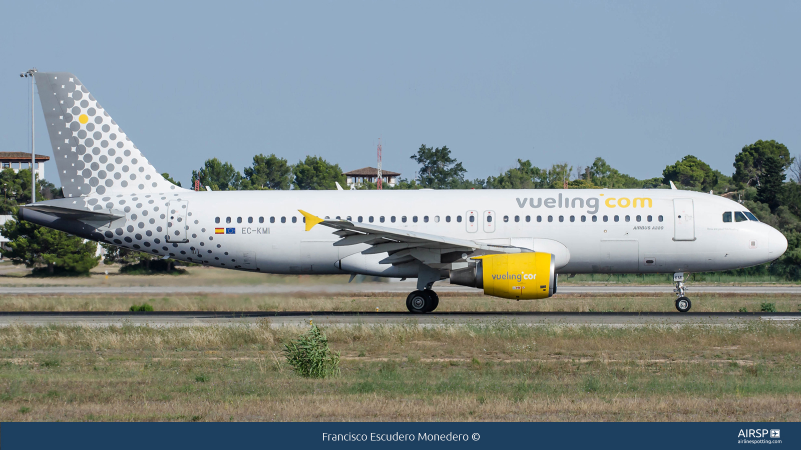 Vueling  Airbus A320  EC-KMI