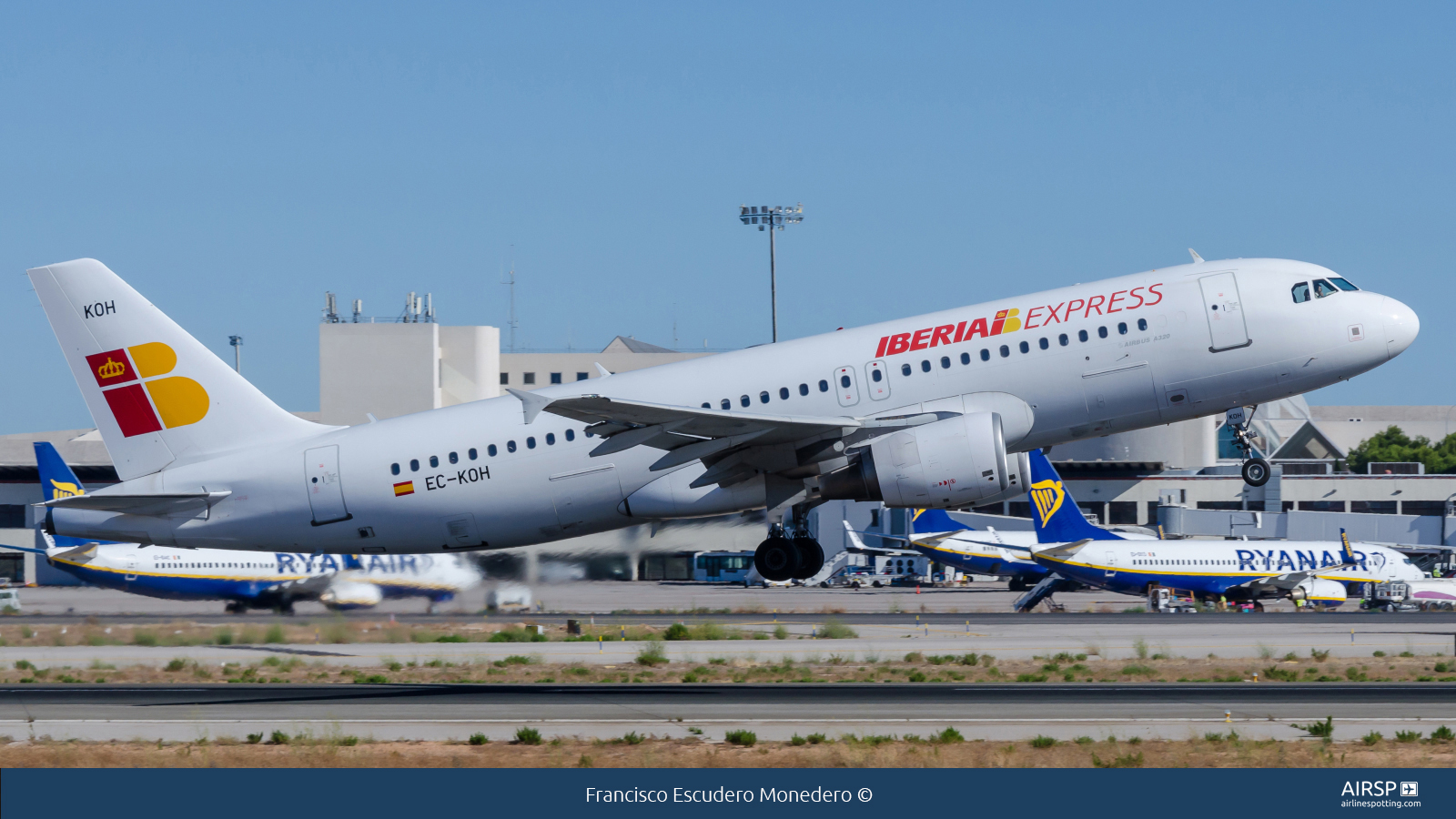Iberia Express  Airbus A320  EC-KOH