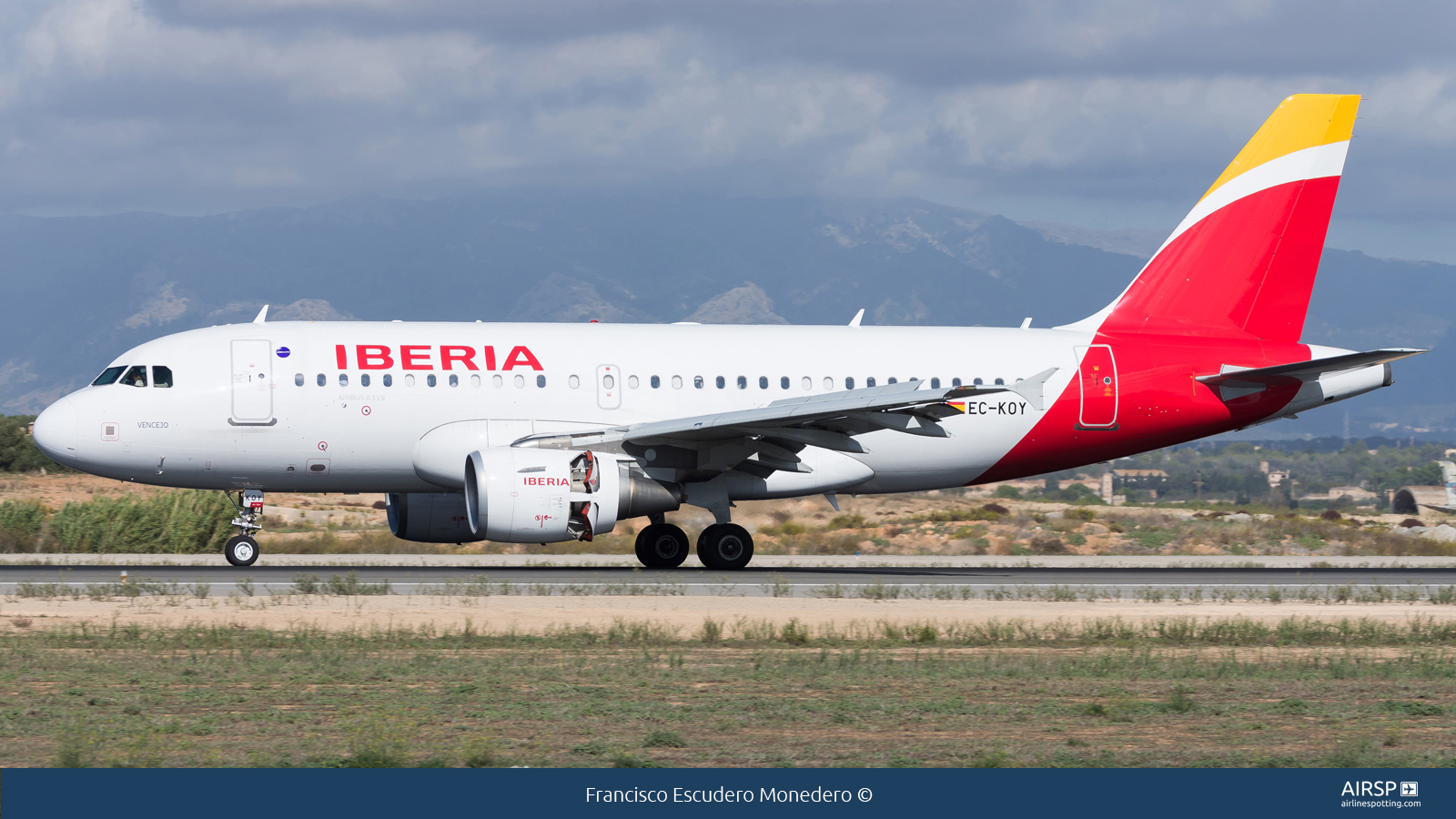 Iberia  Airbus A319  EC-KOY