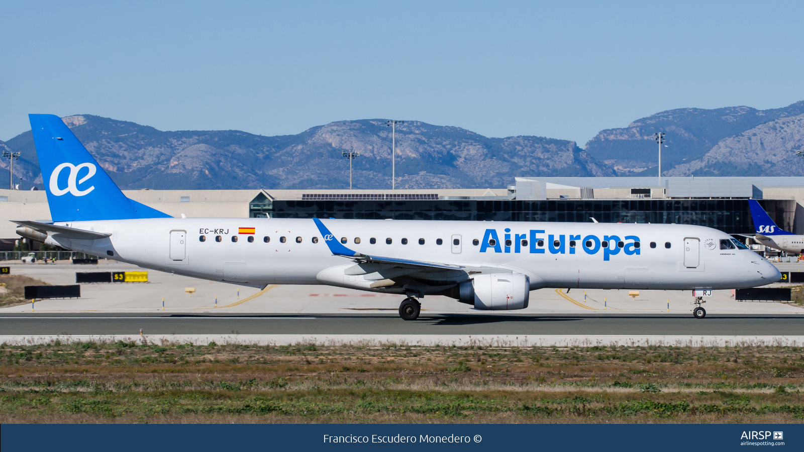 Air Europa  Embraer E195  EC-KRJ