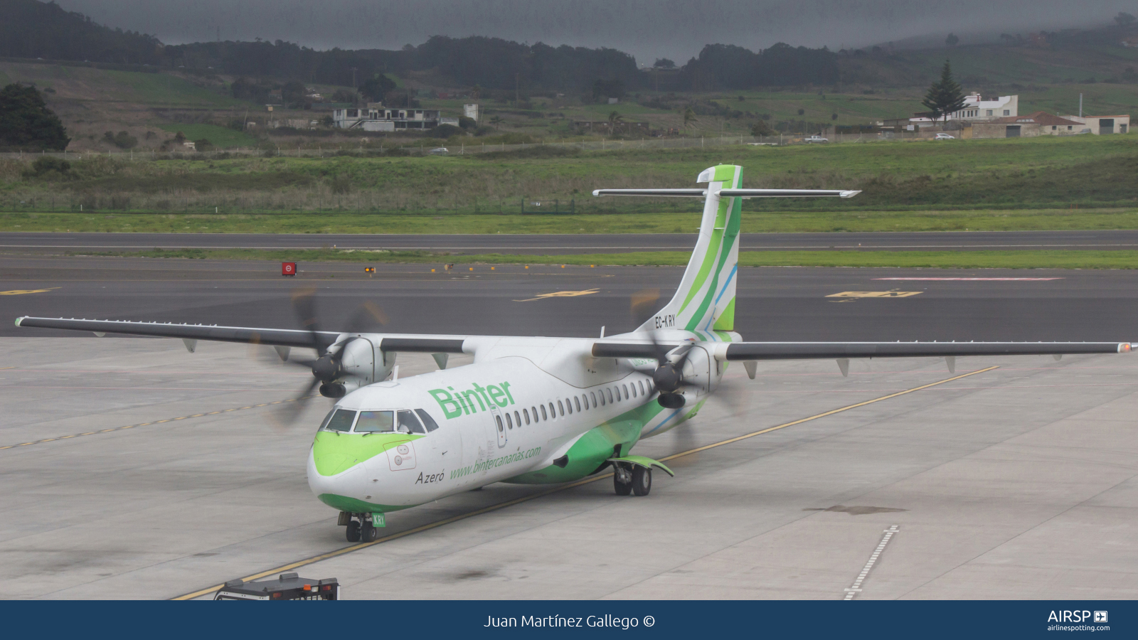 Binter Canarias  ATR-72  EC-KRY